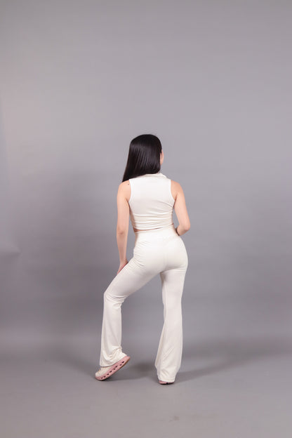 Ascent Flare Leggings - Ivory